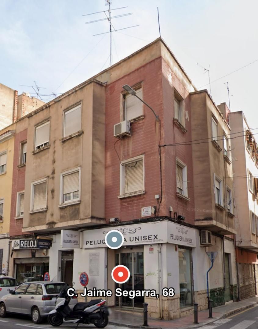 Piso en  Calle Jaime Segarra 68 - Foto 1