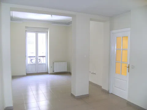 Piso en calle modesto lafuente, 48