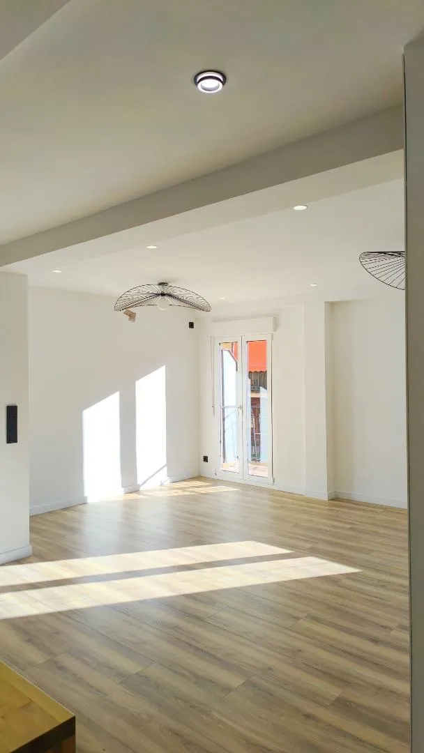 Piso en  Carrer de Gaspar Torrella 9 - Foto 8