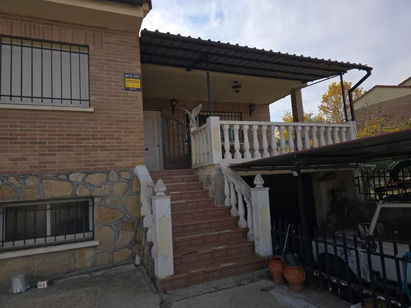 Casa o chalet independiente en Calle Castillo de la Mota, 200 - Foto 5