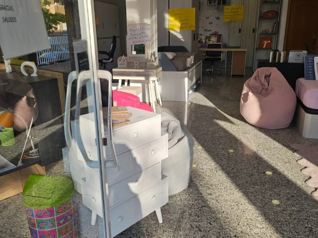 Local comercial en  Passeig del Camp del Roure 54 - Foto 5