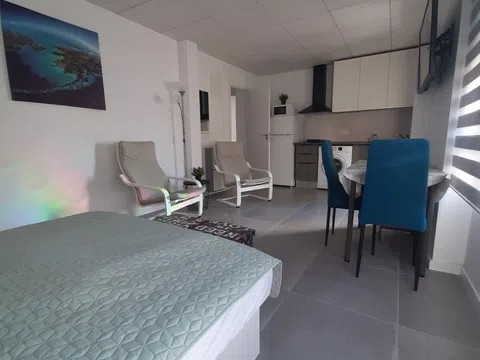 Estudio en calle Santa Anna, 26 - Foto 3