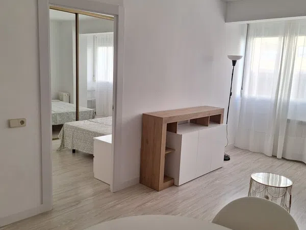 Piso en calle de Coslada, 3