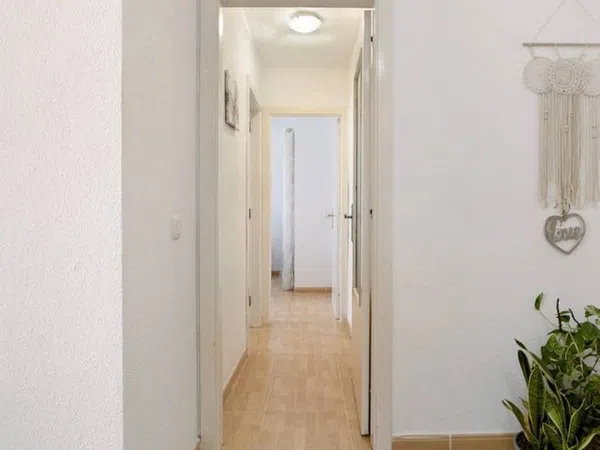 Piso en calle Algorin, 6