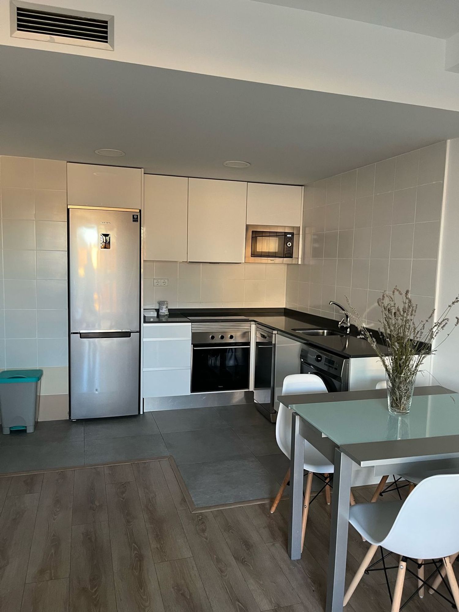 Piso en avenida de Cesáreo Alierta, 23 - Foto 4