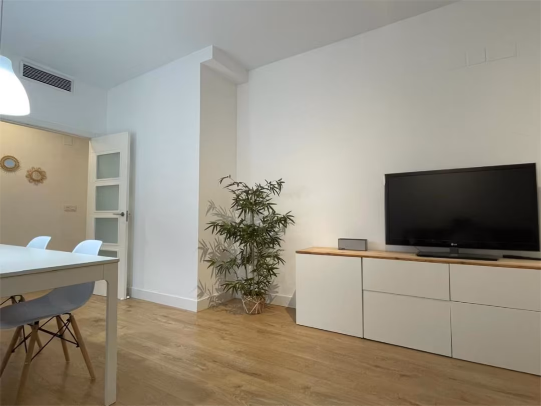 Piso en  Avenida de la Cruz del Campo 15