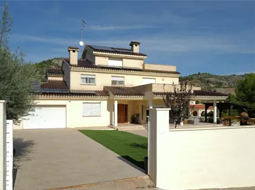 Chalet en  Carrer de Miguel Hernandez (Escritor) 2 - Foto 1