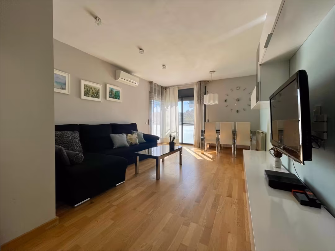 Piso en  Albert Porqueras 11