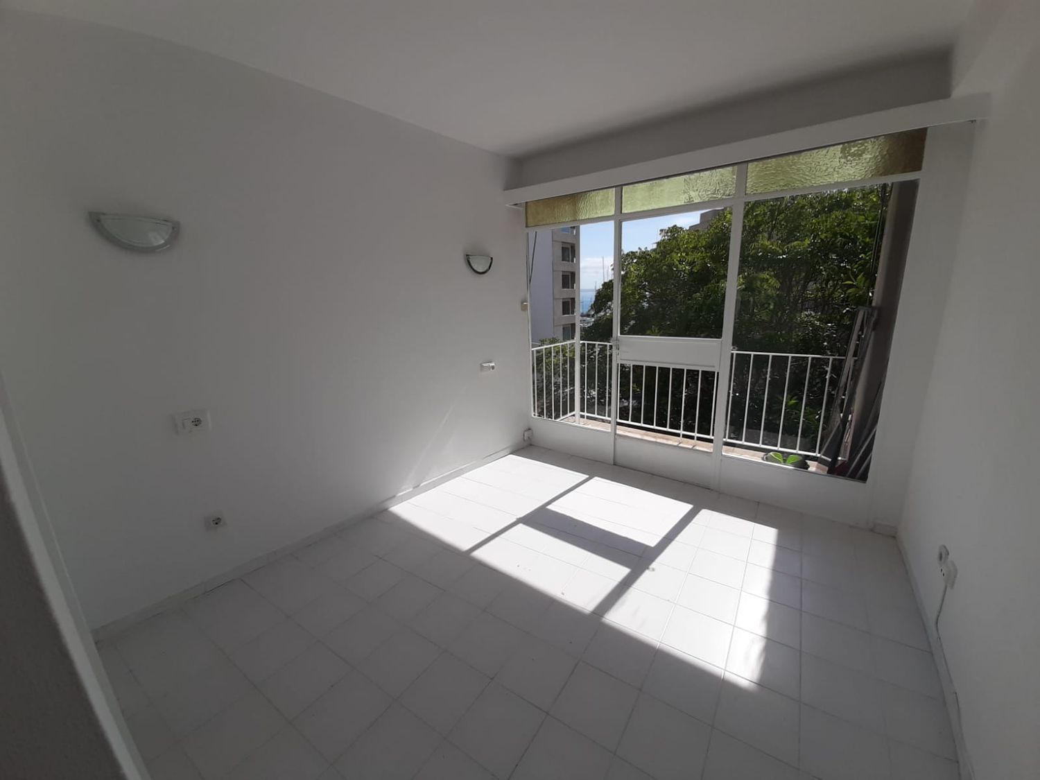 Estudio en avenida de Joan Miró, 111 - Foto 2