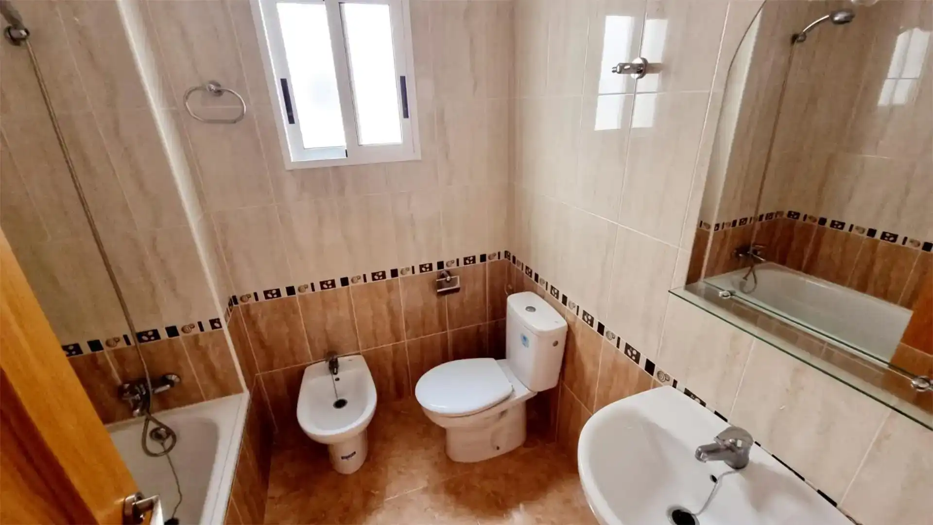 Apartamento en  Calle Los Emilios 61 - Foto 3