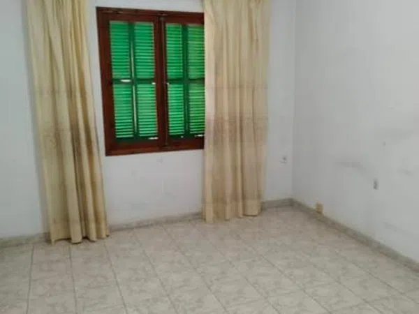Casa de pueblo en Calle del Marquès de Vivot, 33 - Foto 2