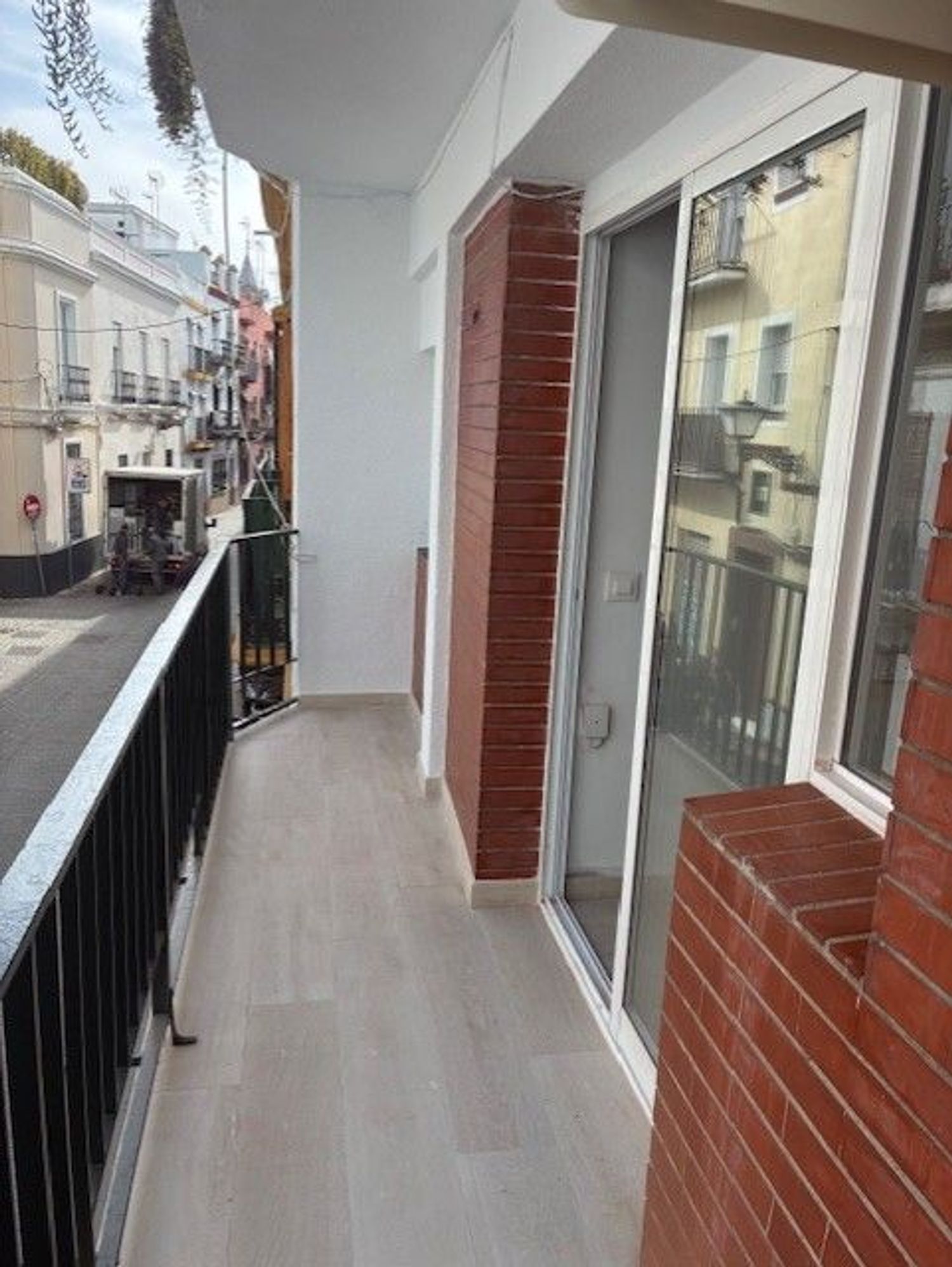 Piso en calle Rodrigo de Triana, 2 - Foto 2