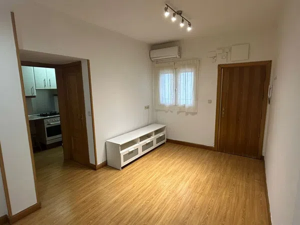 Piso en calle de José del Hierro, 60