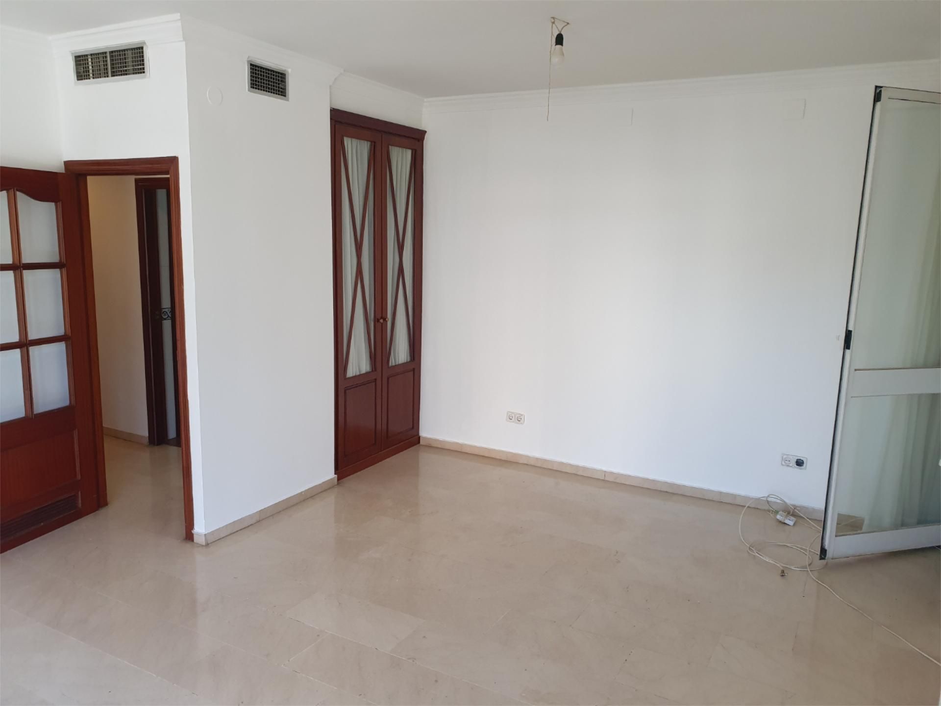 Piso en  Calle Bulevar Hernán Ruiz 19 - Foto 6