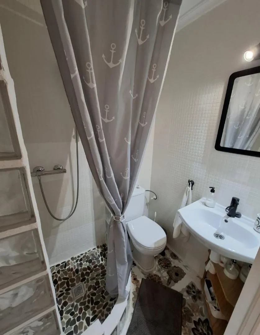 Estudio en  Carrer Sol Naixent 18 - Foto 12