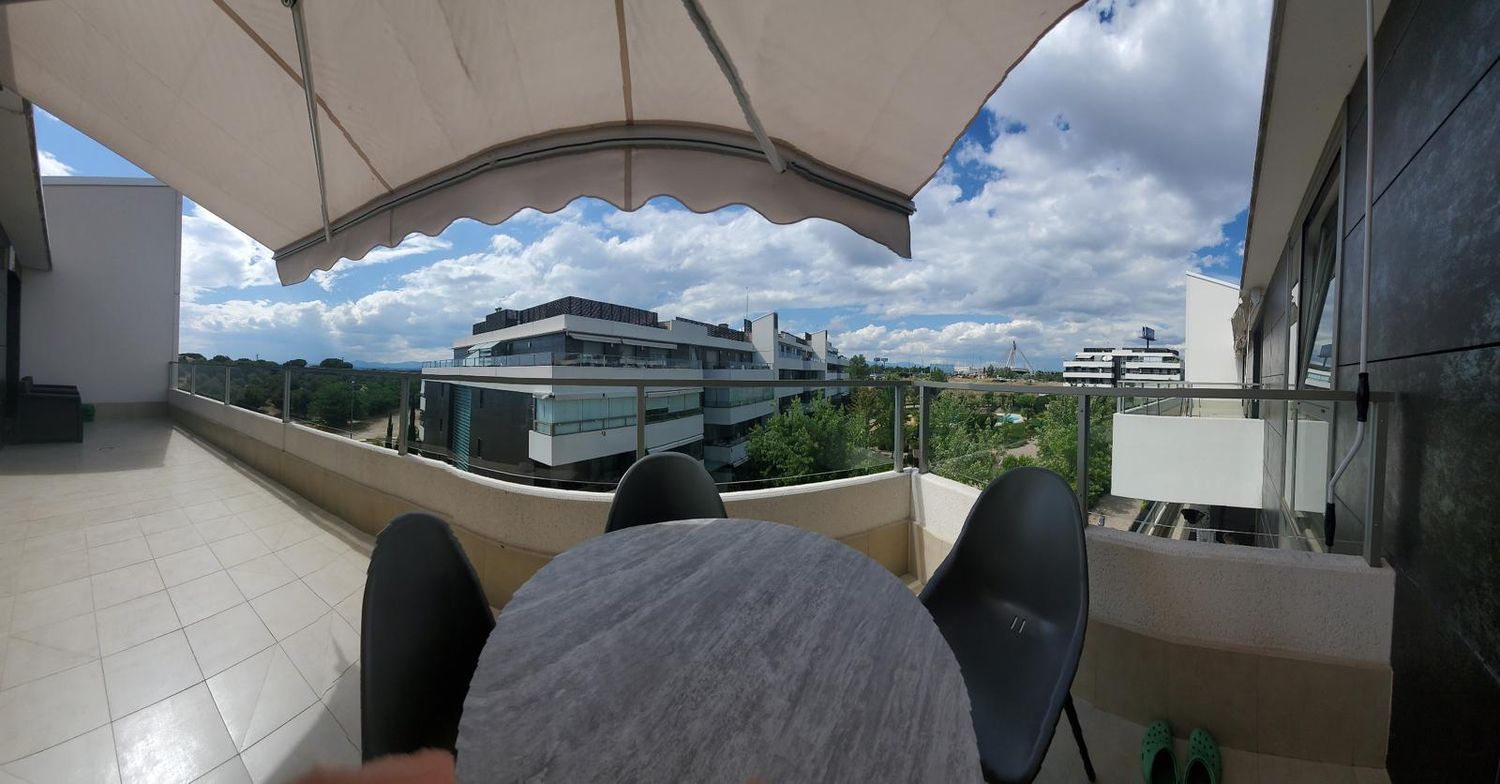 Ático en calle Clara Campoamor, 10 - Foto 2