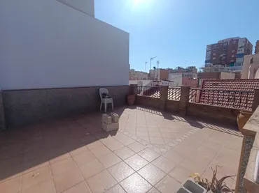 Casa adosada en  Calle Héroe de Sostoa 36 - Foto 1