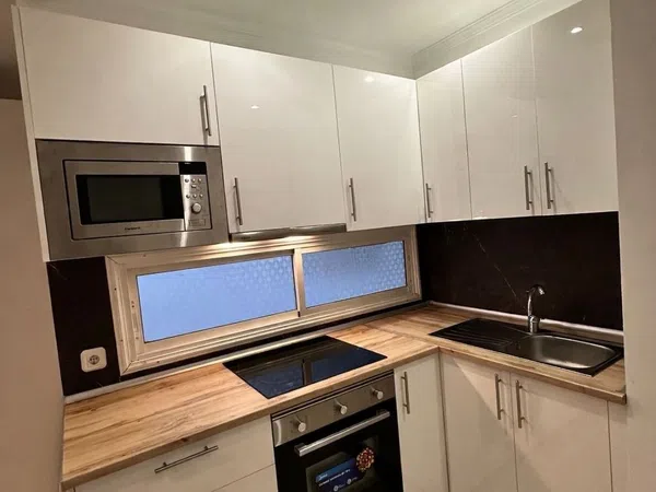 Piso en calle Bernardo de la Torre, 33 - Foto 2