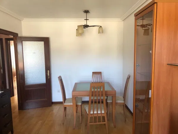 Piso en calle Rector Leopoldo Alas Hijo, 13
