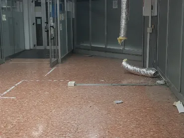 Local comercial en  Carrer Joan Martí 9 - Foto 3