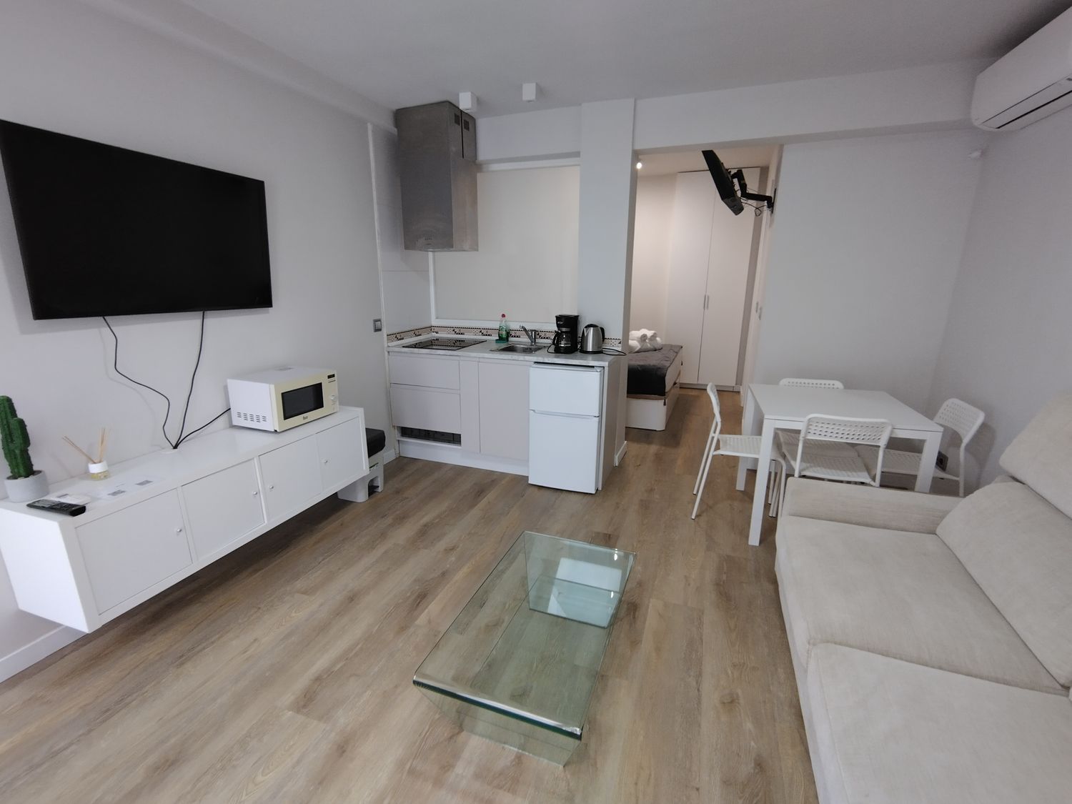 Estudio en calle de Balaguer, 18