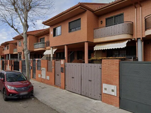 Chalet pareado en Calle Fermín Martín Carrillo, 84 - Foto 1
