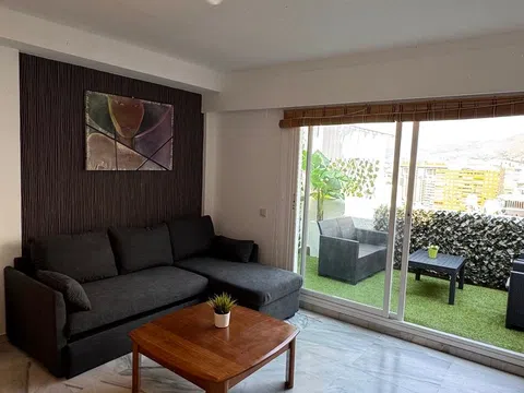 Estudio en calle Noreña, 2