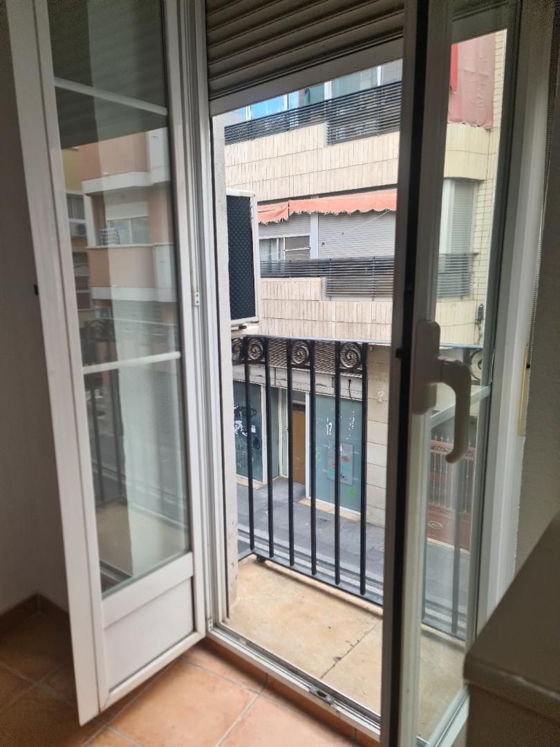 Piso en  Calle Elda 1 - Foto 3