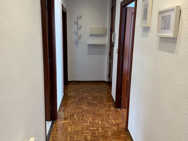 Piso en Calle Buenos Aires, 5, HUCA-La Cadellada, Oviedo - Foto 1