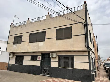 Casa adosada en  Calle Nuestra Señora de Sales 42 - Foto 1