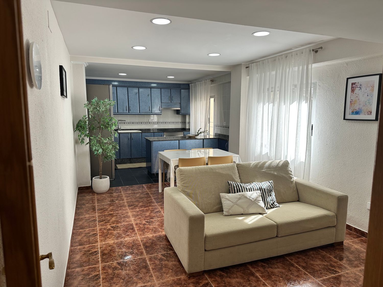 Piso en calle Navarro Cabanes, 43 - Foto 1