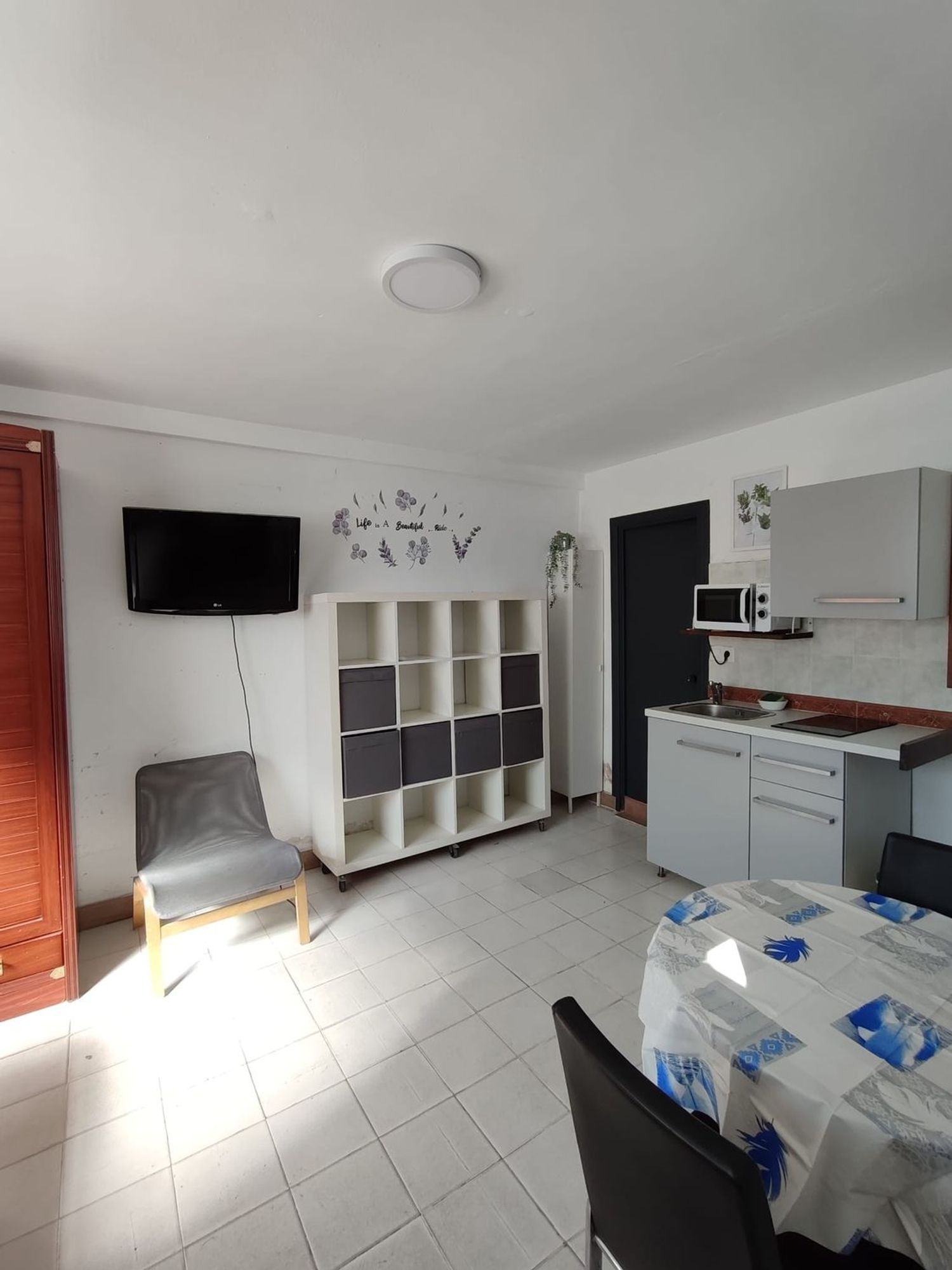 Estudio en calle carabela, 20