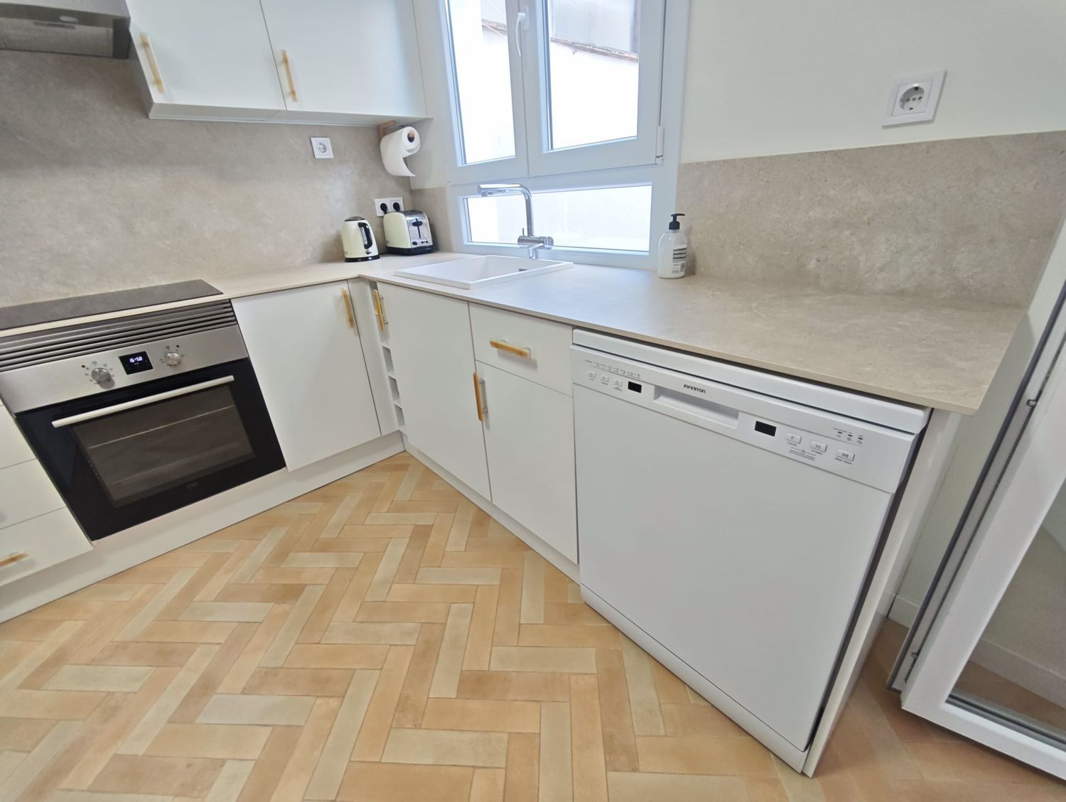 Piso en calle de l'Almirall Oquendo, 5 - Foto 2