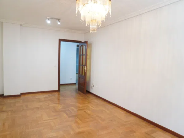 Piso en Calle Avellanos, 5, Salesas-Foncalada-Campoamor - Foto 8