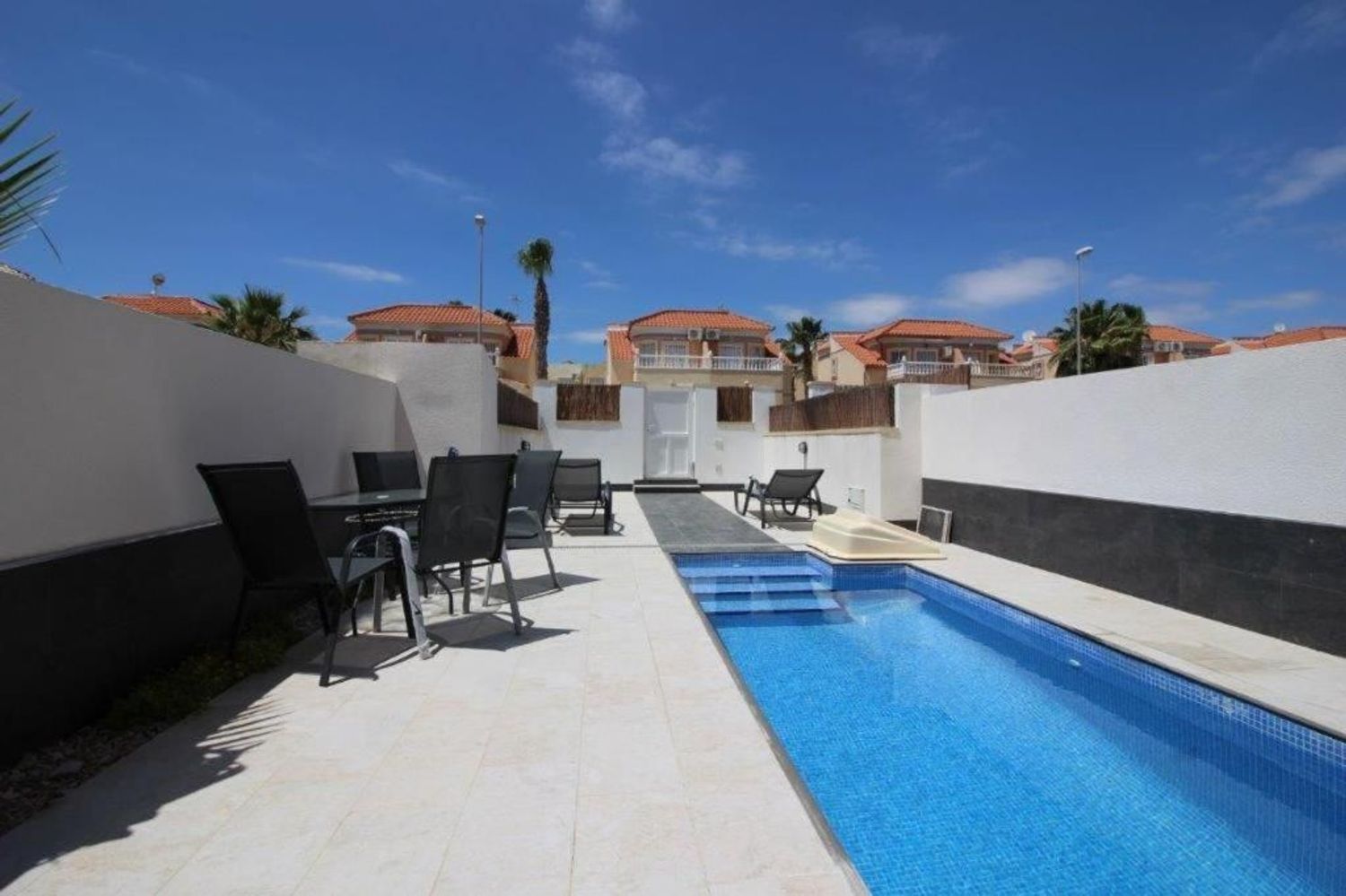 Chalet pareado en La Zenia - Foto 2