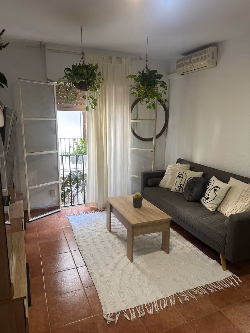 Piso en  Calle Buen Pastor 14