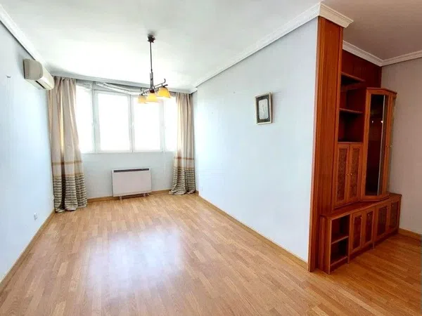 Piso en calle de Villamanín, 31