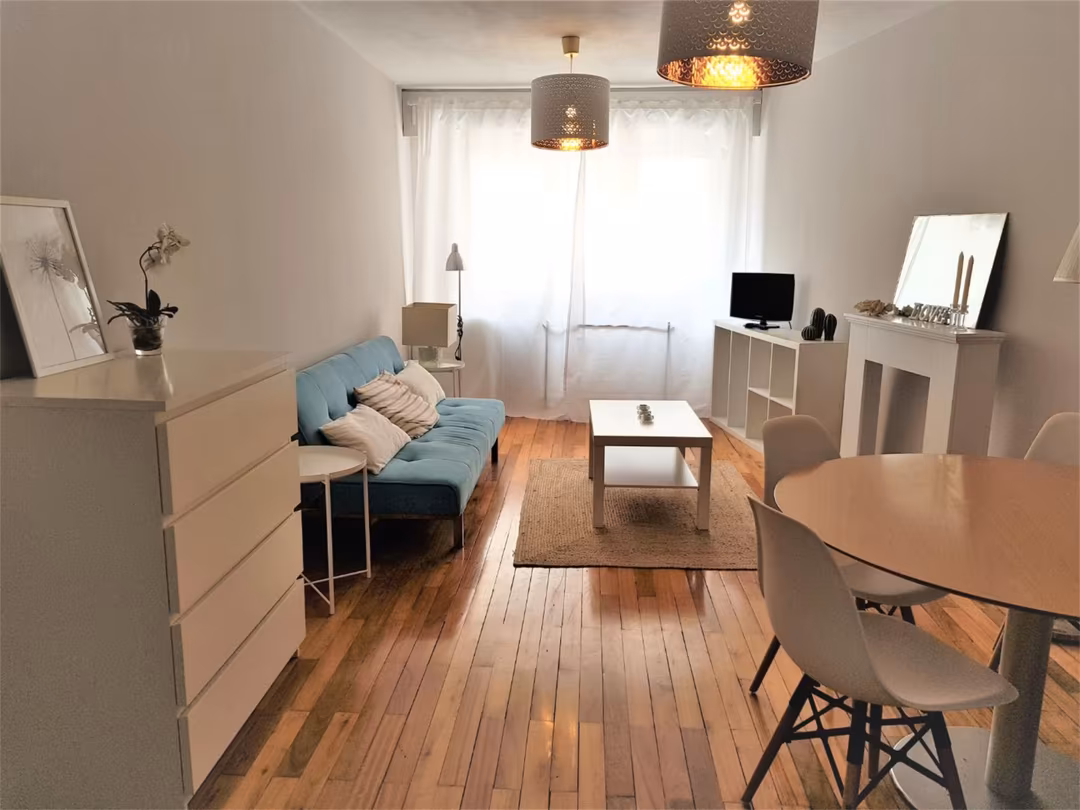 Piso en  Rúa de Frei Rosendo Salvado 10