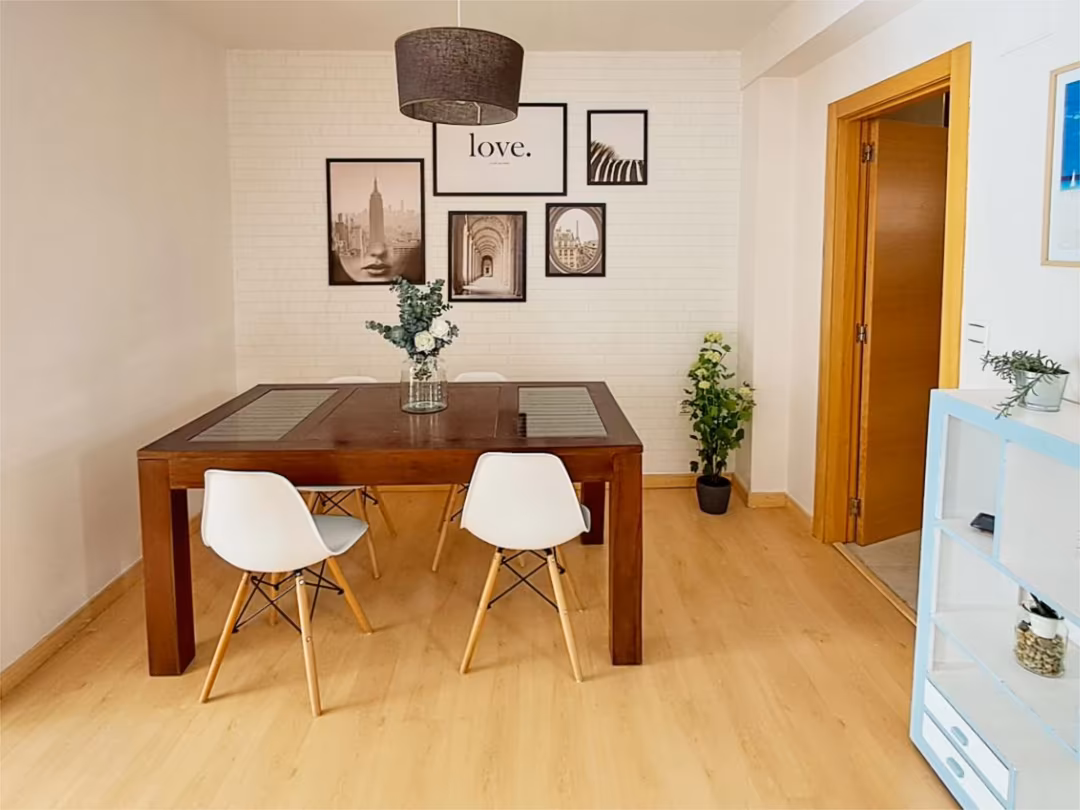 Piso en  Carrer de Pere De València 21 - Foto 6