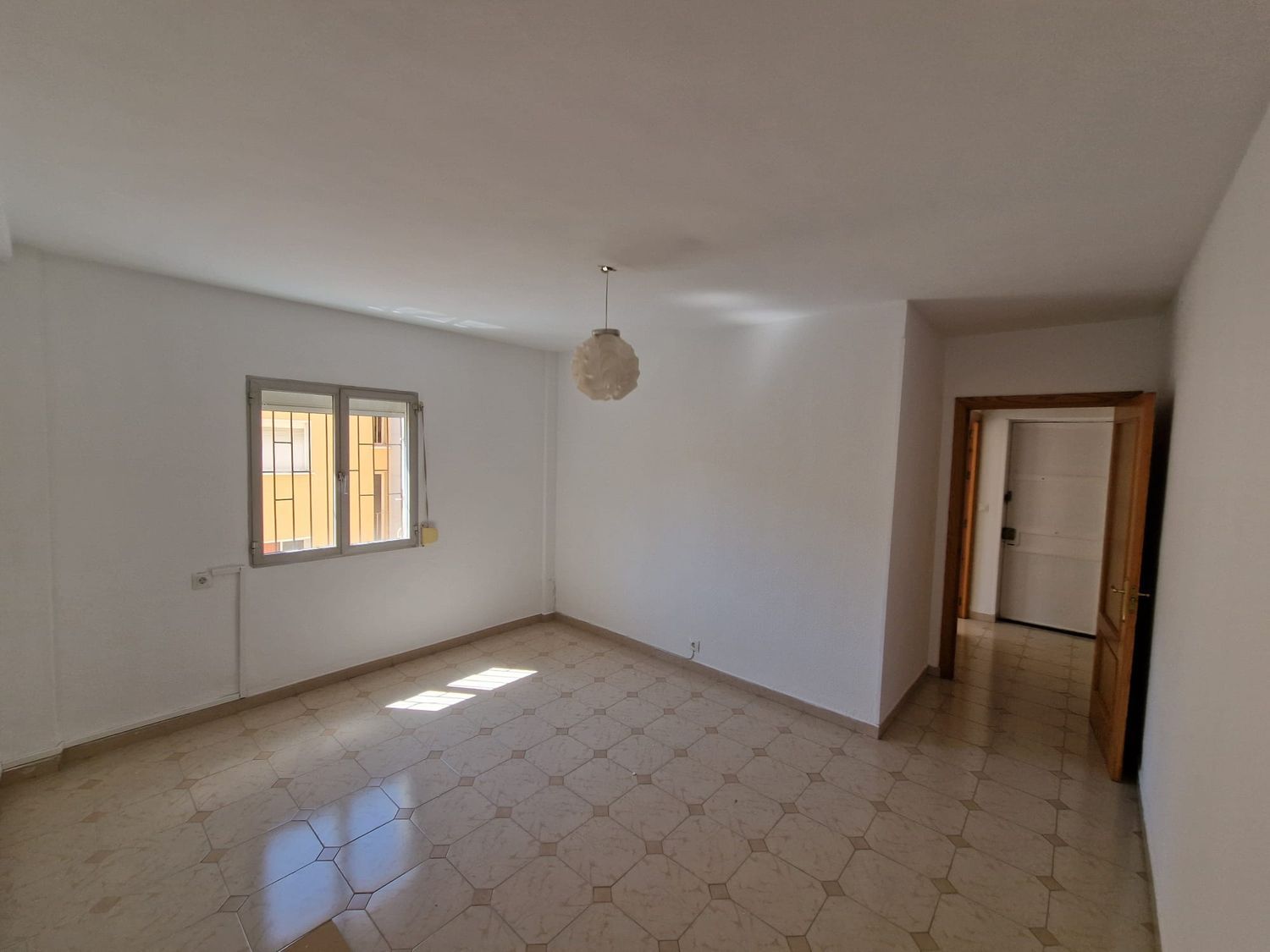 Piso en calle Héroe de Sostoa, 103 - Foto 1