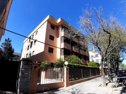 Piso en calle López de Aranda, 13