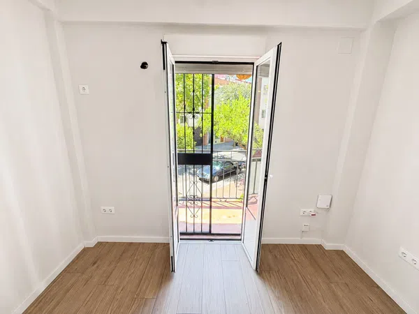 Piso en Calle Tarrasa, 222, Huerta de la Reina - Foto 4