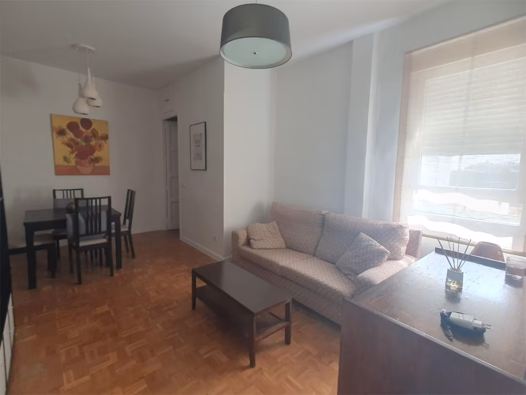 Piso en  Calle del Doce de Octubre 14