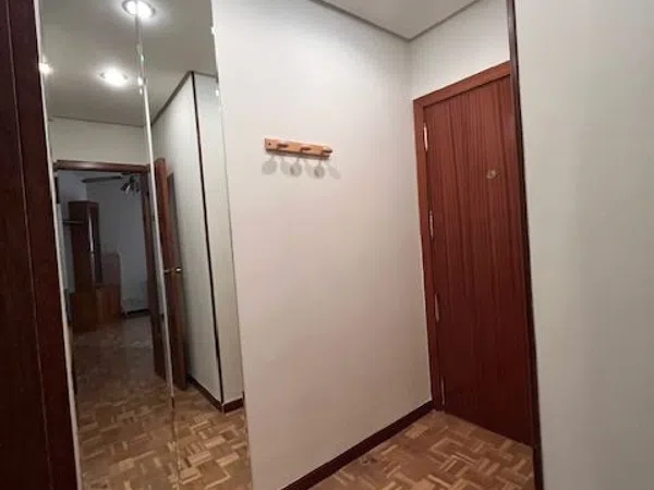 Piso en calle de Cartagena, 27