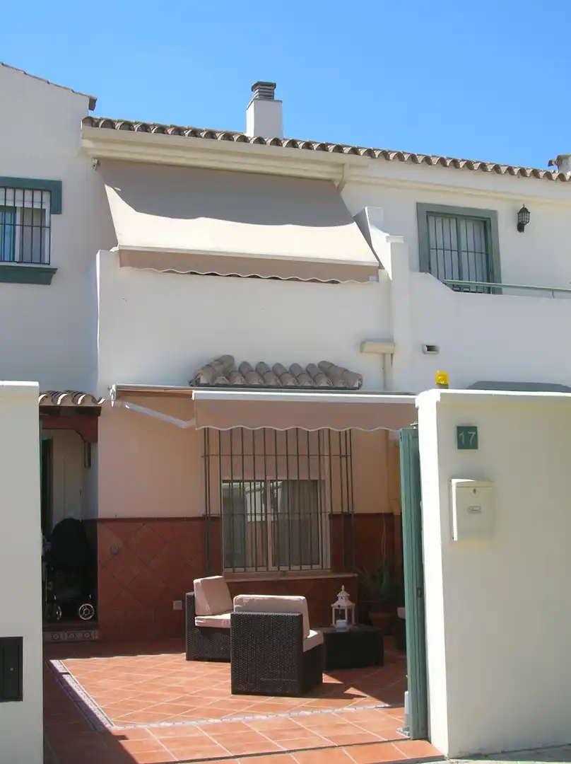 Casa adosada en  Calle José Luis López-Aranguren 477 - Foto 18
