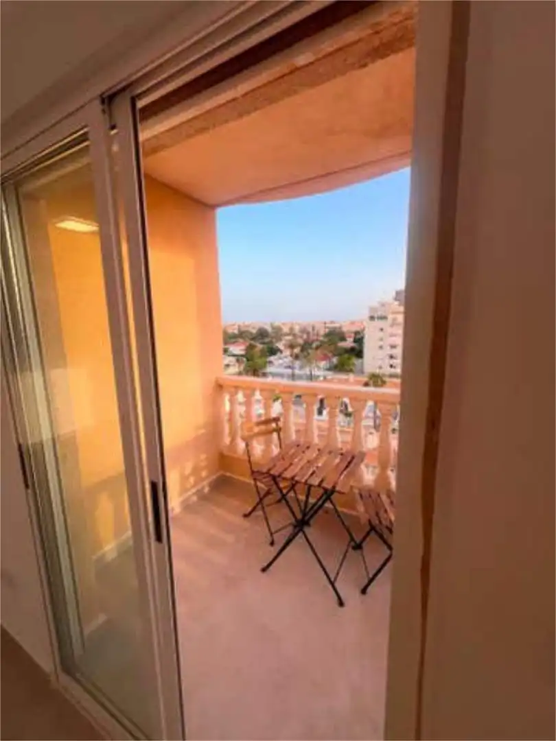 Apartamento en Torrevieja - Foto 5