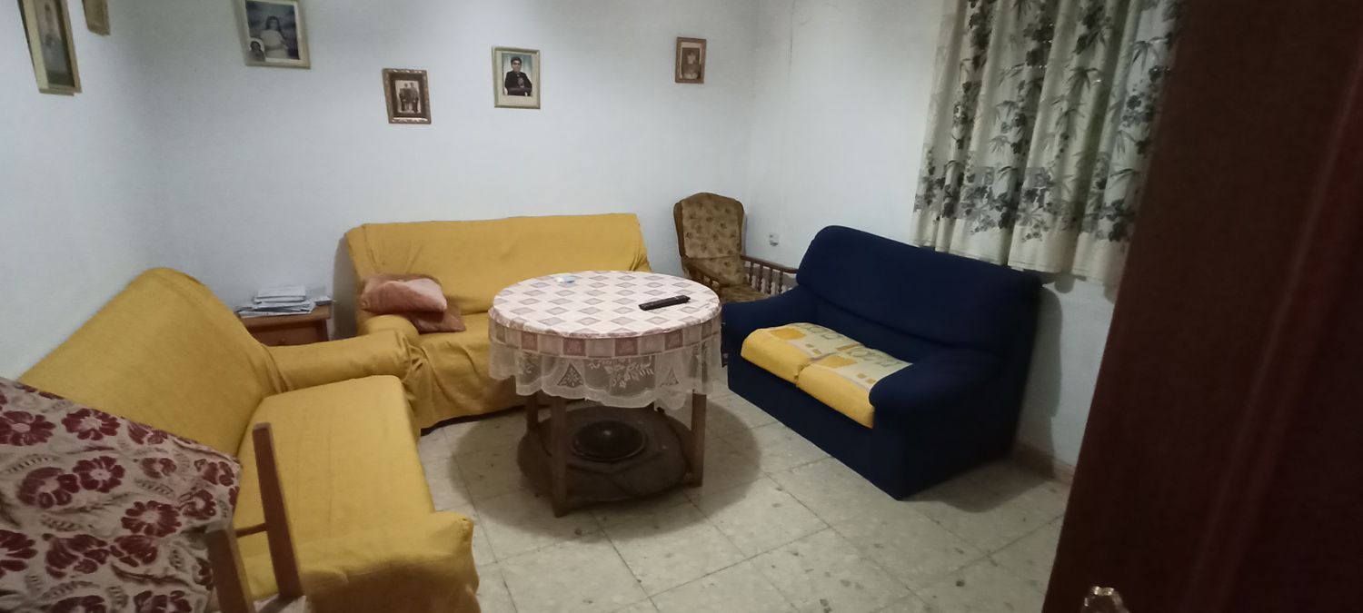 Chalet adosado en Avenida de la Constitucion, 17 - Foto 3