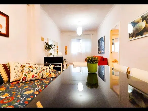 Piso en calle Teodosio, 5