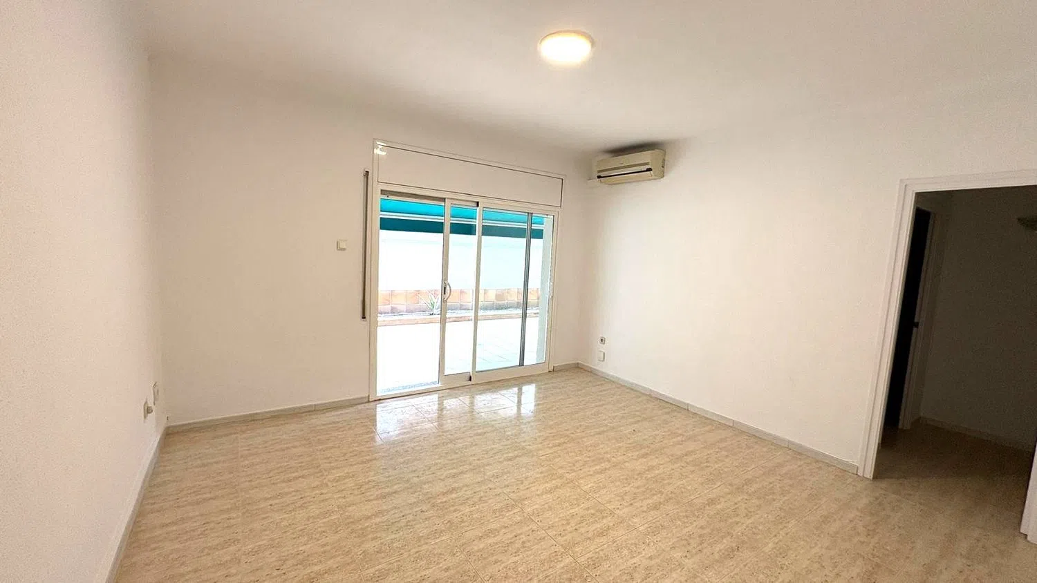 Piso en calle Sant Josep de Calassanç, 15 - Foto 5