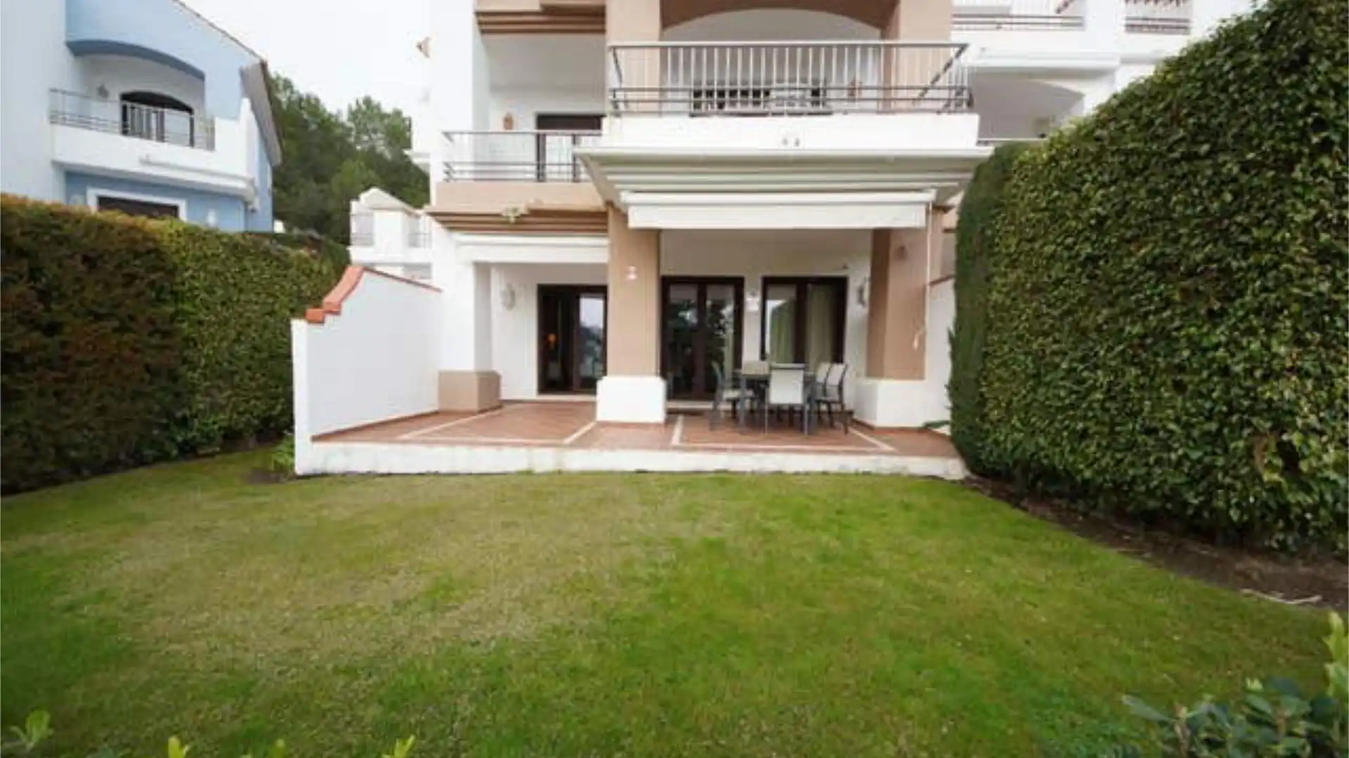 Apartamento en LA TORRE, LOS ARQUEROS, BENAHAVIS - Foto 2